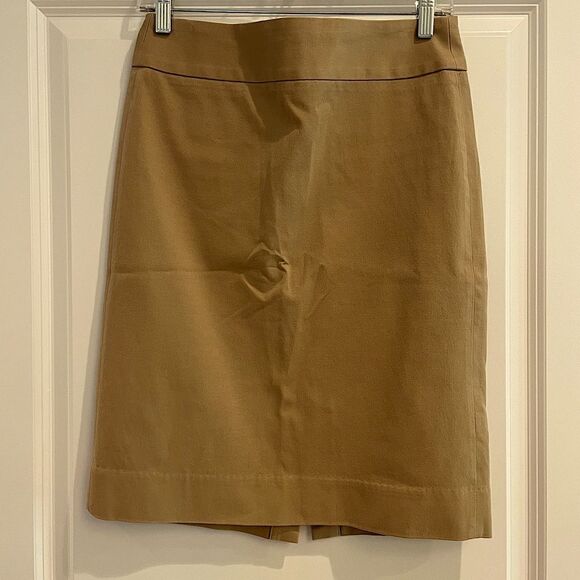 EUC Banana Republic Camel Khaki Skirt Sz. 4 - Picture 1 of 3